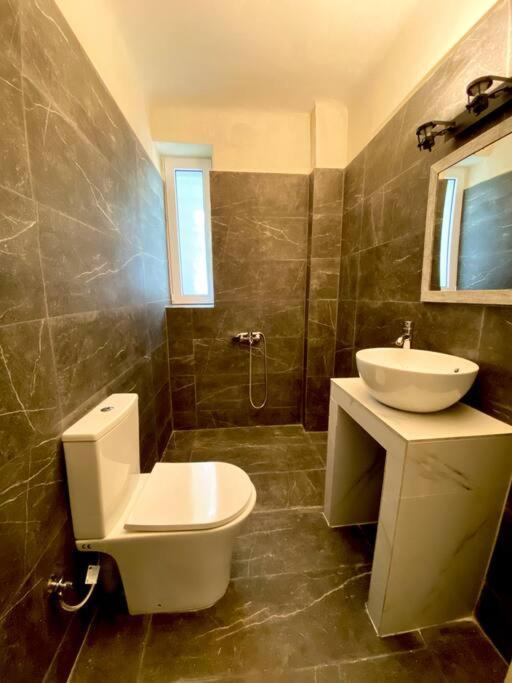 אתונה Amazon Spacious 3Bedroom Premium Neighbourhood מראה חיצוני תמונה