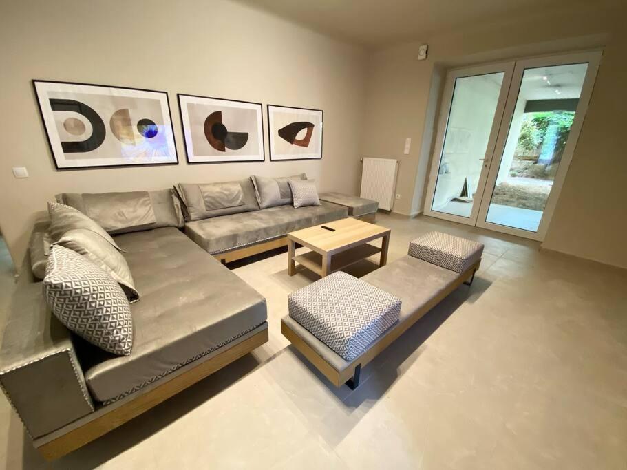 אתונה Amazon Spacious 3Bedroom Premium Neighbourhood מראה חיצוני תמונה