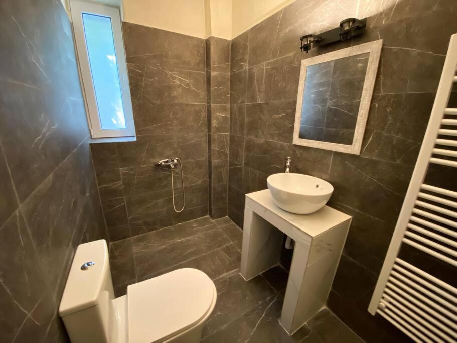 אתונה Amazon Spacious 3Bedroom Premium Neighbourhood מראה חיצוני תמונה